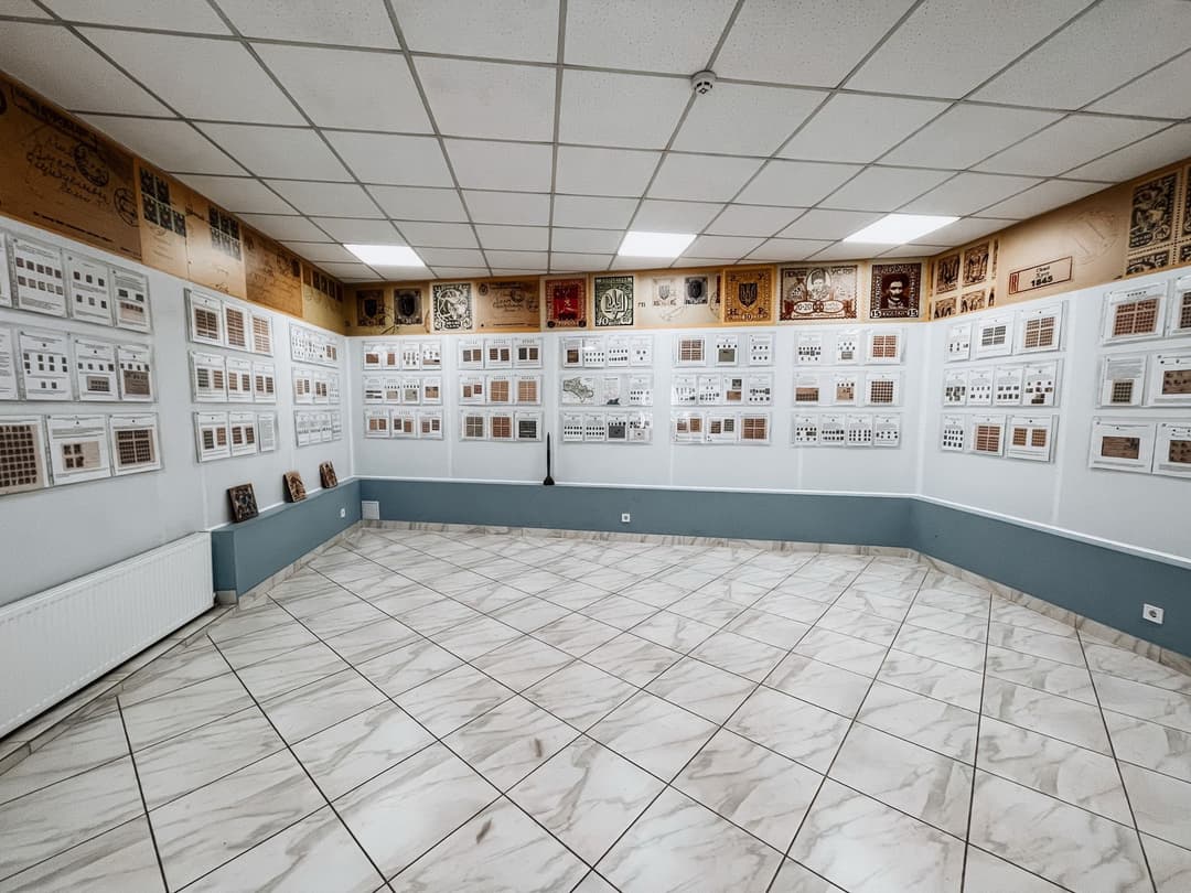 Єдиний в Україні музей марки у Вінниці запрошує на безоплатну екскурсію