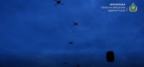 В окуповані Олешки наші військові дронами доставали  близько 4000 кілограмів продуктів