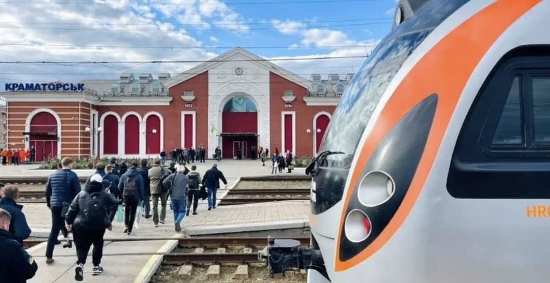 Укрзалізниця тимчасово обмежує поїзди до Краматорська