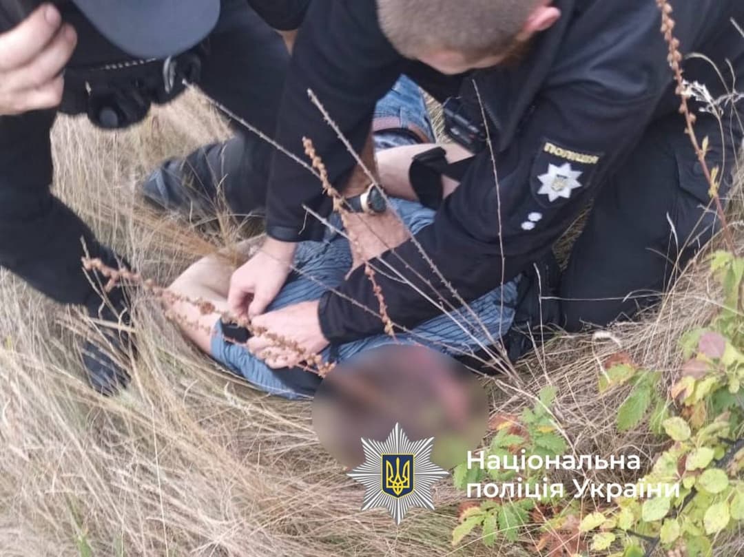 На Вінниччині ножем зарізали двох дітей: поліція відшукала імовірного злочинця