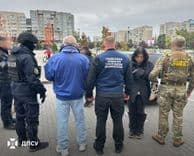 Прикордонники затримали сім’ю, що переправляла порушників за кордон, укладаючи фіктивні шлюби