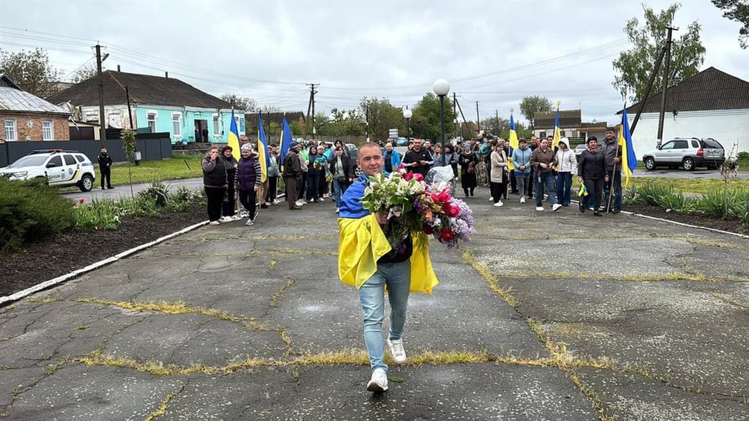 На Вінниччині зустріли звільненого з полону морпіха Богдана Горбатюка